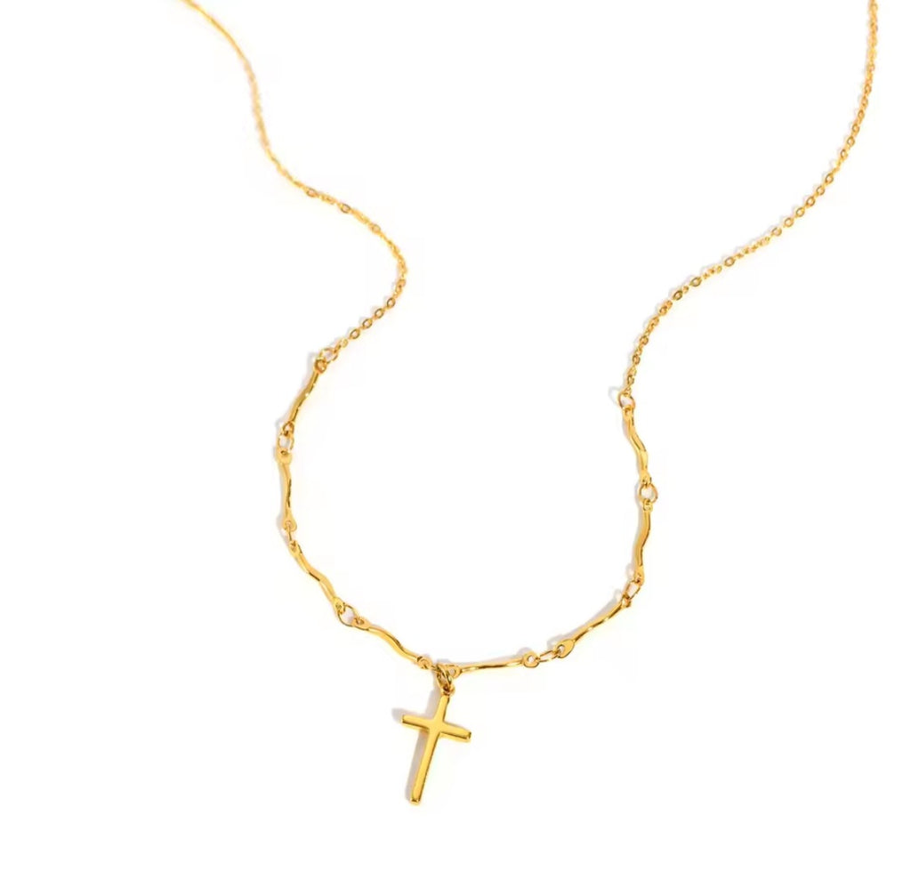 Gold Plated Cross Pendant Necklace – Minimalist Wave Chain for Women